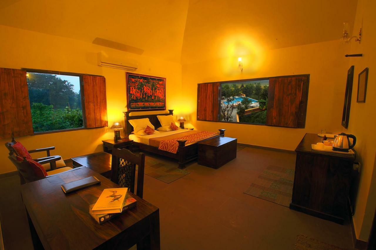 Courtyard House Hotel Kānha Exterior foto